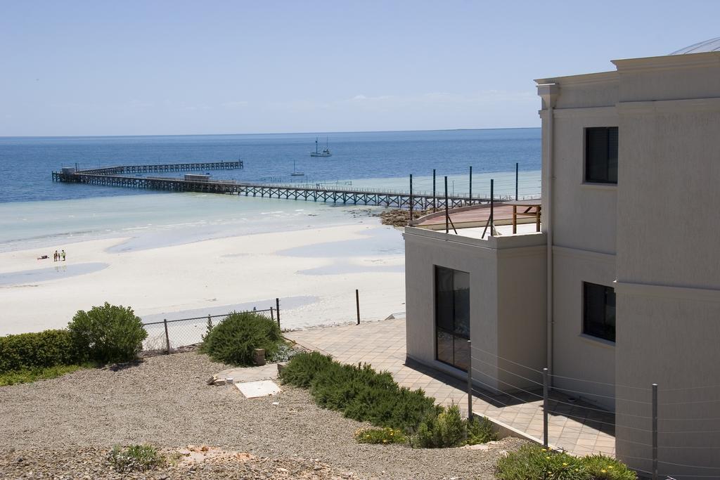 Cliff House Beachfront Villas 문타 외부 사진
